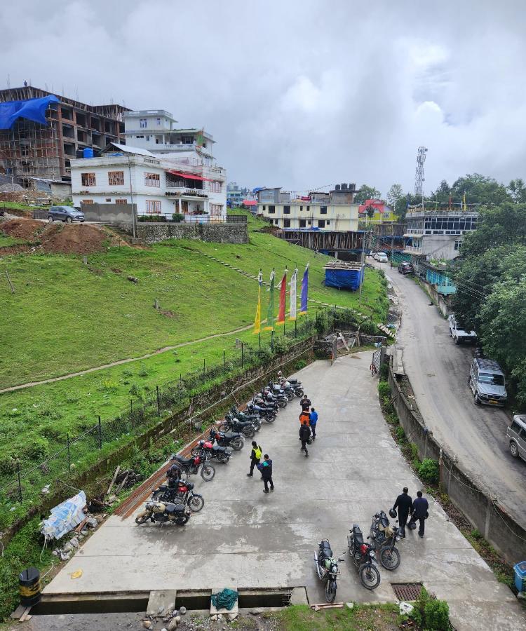 Dewa Elegance Hotel Tawang Buitenkant foto